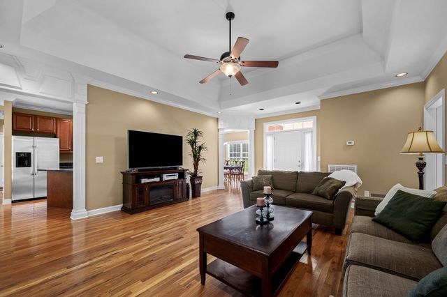 1725 N Lovvorn Rd, Christiana, TN 37037