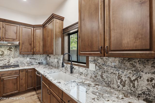 216 Mara MDWS, Athol, ID 83801