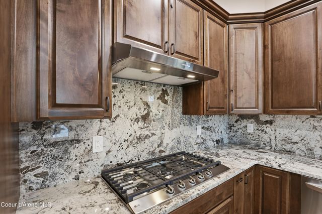 216 Mara MDWS, Athol, ID 83801