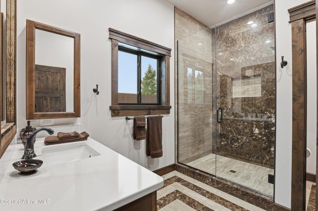 216 Mara MDWS, Athol, ID 83801