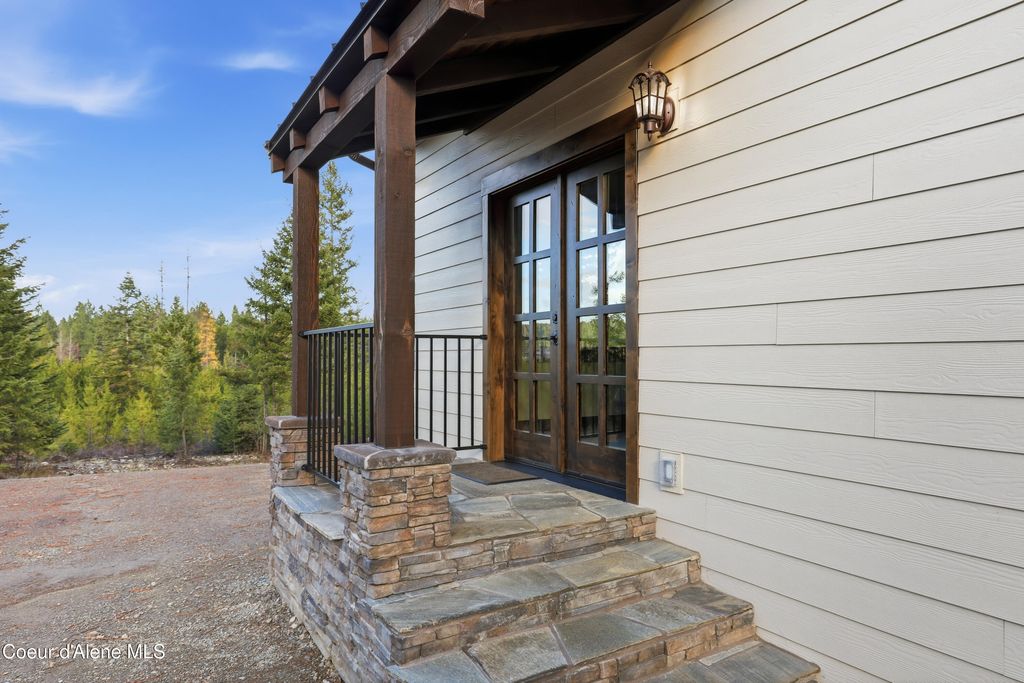 216 Mara MDWS, Athol, ID 83801 photo 38