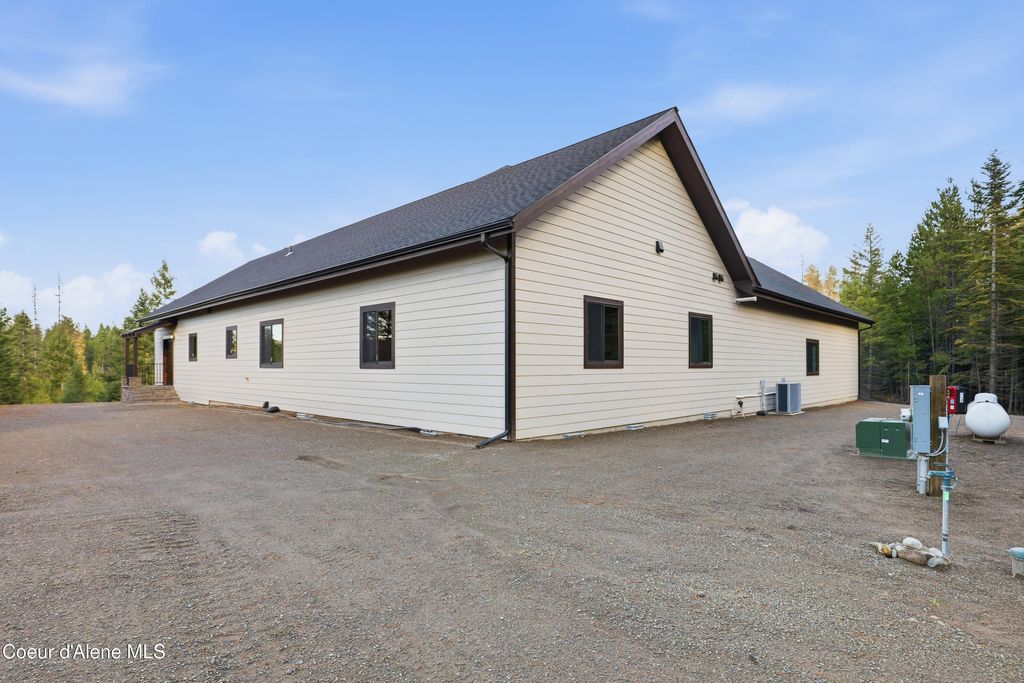 216 Mara MDWS, Athol, ID 83801 photo 39