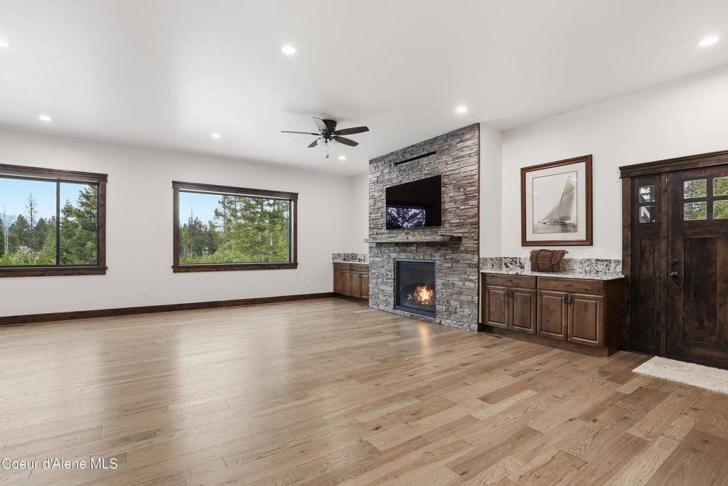 216 Mara MDWS, Athol, ID 83801 photo 9