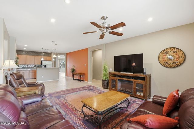12554 N Green Oak Drive, Marana, AZ 85653
