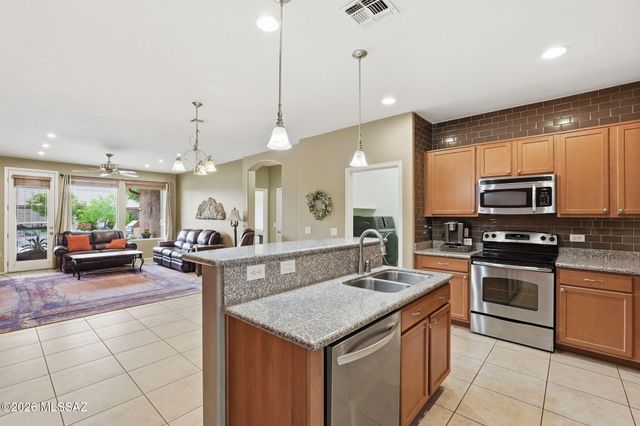 12554 N Green Oak Drive, Marana, AZ 85653