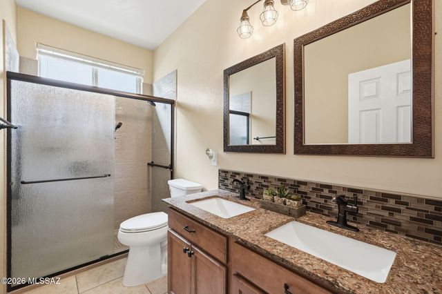 12554 N Green Oak Drive, Marana, AZ 85653