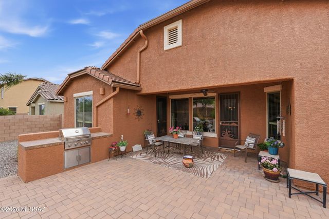 12554 N Green Oak Drive, Marana, AZ 85653