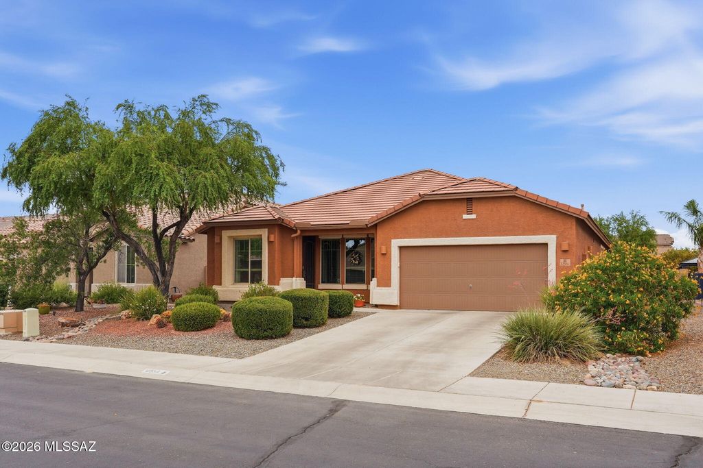 12554 N Green Oak Drive, Marana, AZ 85653