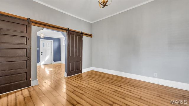 6622 Crest Avenue, St Louis, MO 63130
