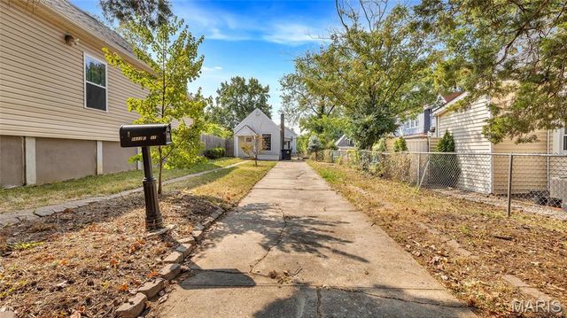 6622 Crest Avenue, St Louis, MO 63130