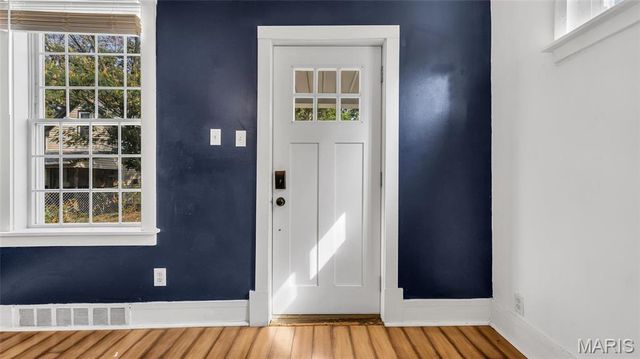 6622 Crest Avenue, St Louis, MO 63130