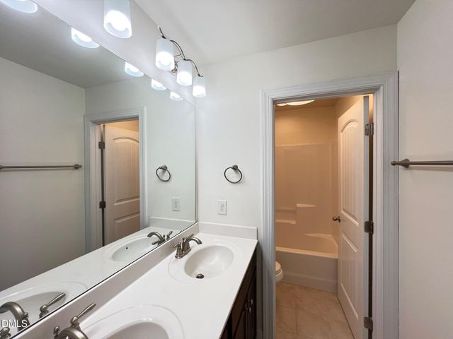 1909 Highland Hills Court, Apex, NC 27502