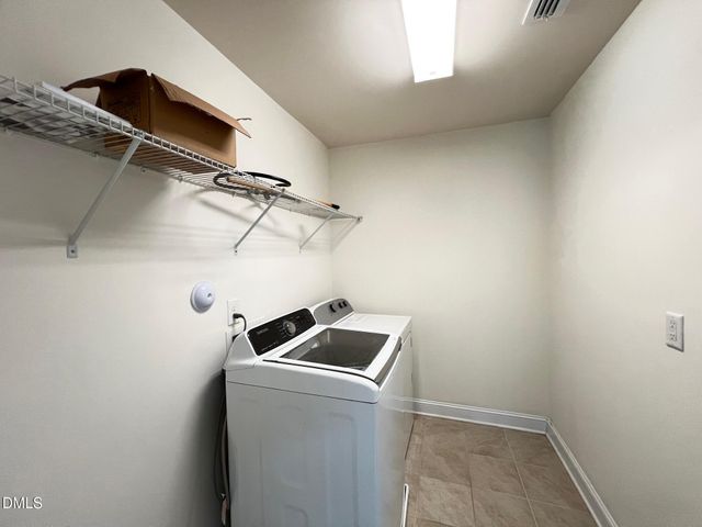 1909 Highland Hills Court, Apex, NC 27502