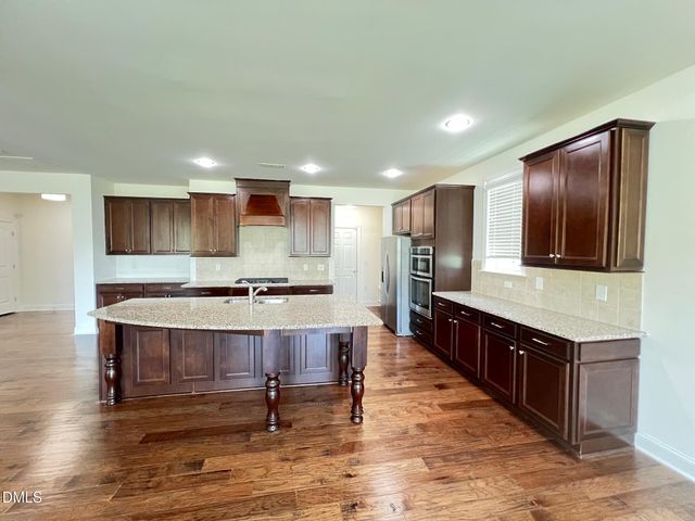 1909 Highland Hills Court, Apex, NC 27502