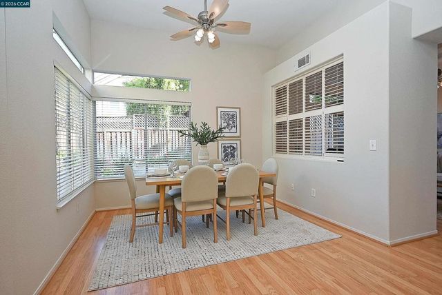 503 Valley View Court, Martinez, CA 94553