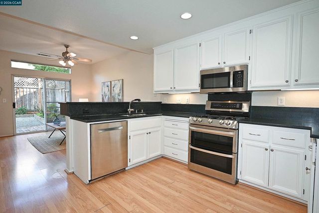 503 Valley View Court, Martinez, CA 94553