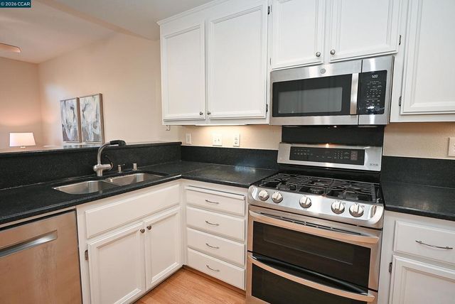 503 Valley View Court, Martinez, CA 94553