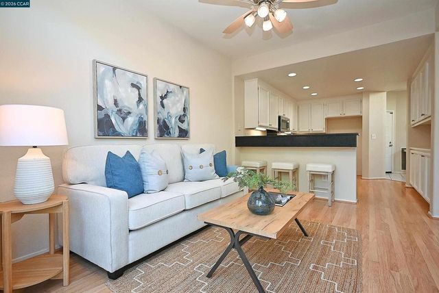 503 Valley View Court, Martinez, CA 94553