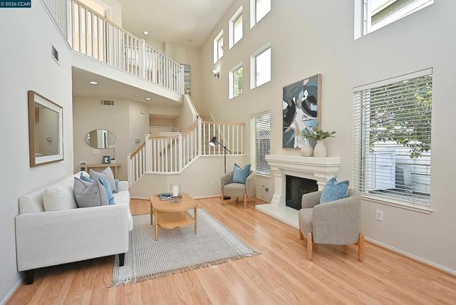 503 Valley View Court, Martinez, CA 94553