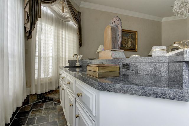 13703 Lakeshore Way Cove, Houston, TX 77077