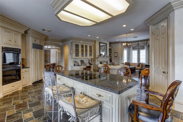 13703 Lakeshore Way Cove, Houston, TX 77077