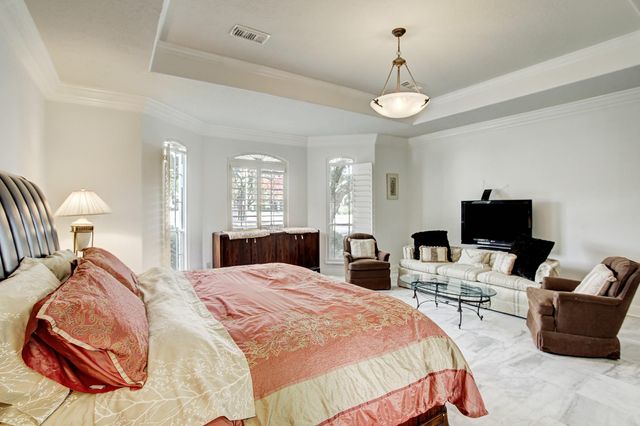 13703 Lakeshore Way Cove, Houston, TX 77077