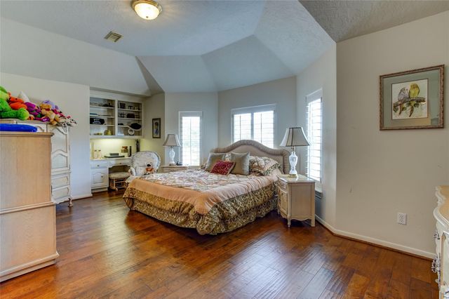 13703 Lakeshore Way Cove, Houston, TX 77077