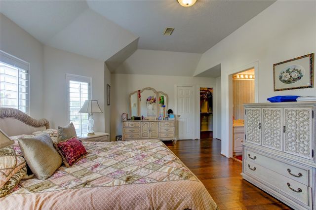 13703 Lakeshore Way Cove, Houston, TX 77077