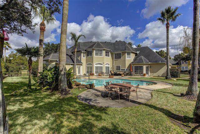 13703 Lakeshore Way Cove, Houston, TX 77077