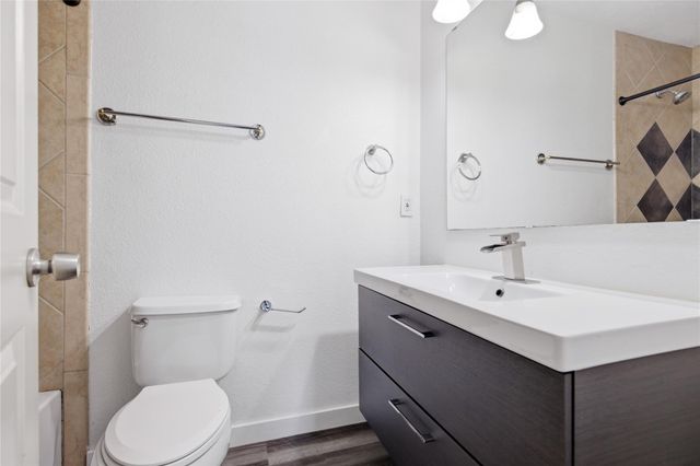 8400 Jamestown DR 534, Austin, TX 78758