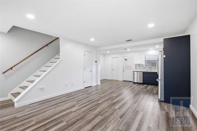 8400 Jamestown DR 534, Austin, TX 78758