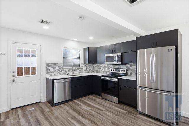8400 Jamestown DR 534, Austin, TX 78758