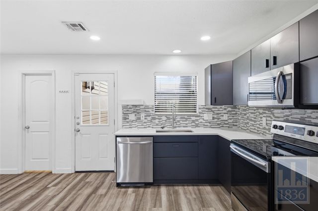 8400 Jamestown DR 534, Austin, TX 78758