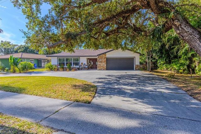 4310 McGregor BLVD, Fort Myers, FL 33901