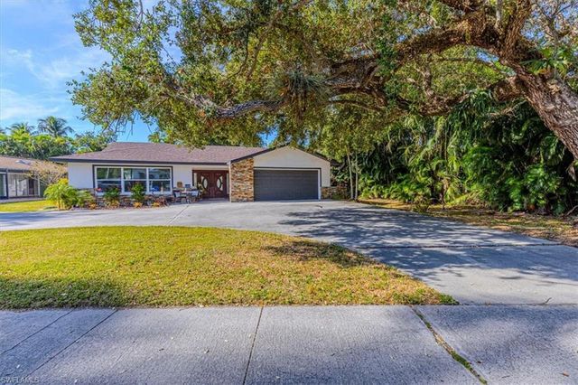 4310 McGregor BLVD, Fort Myers, FL 33901