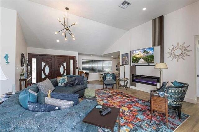 4310 McGregor BLVD, Fort Myers, FL 33901