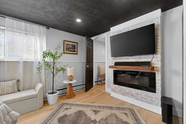 36 Anthony Lane, Colonie, NY 12205