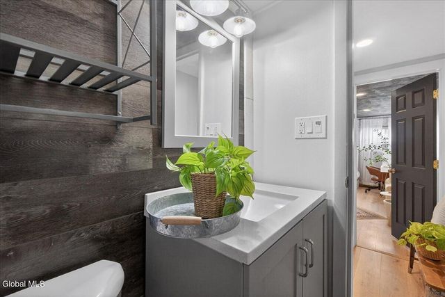 36 Anthony Lane, Colonie, NY 12205