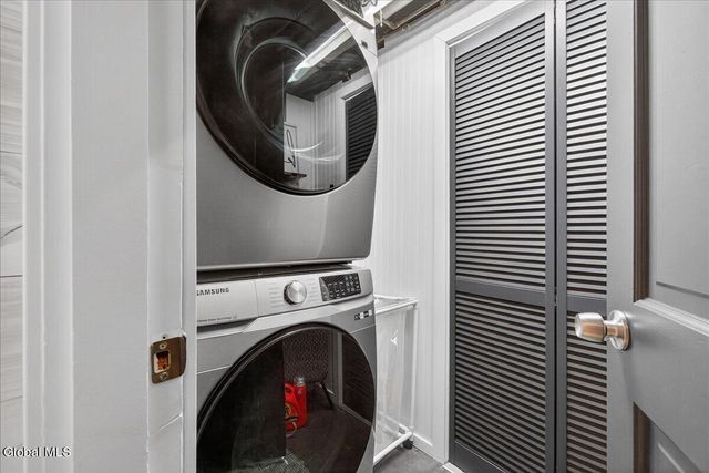 36 Anthony Lane, Colonie, NY 12205