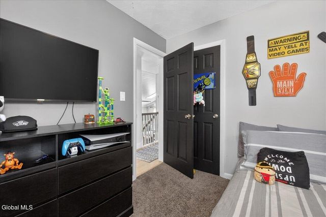 36 Anthony Lane, Colonie, NY 12205