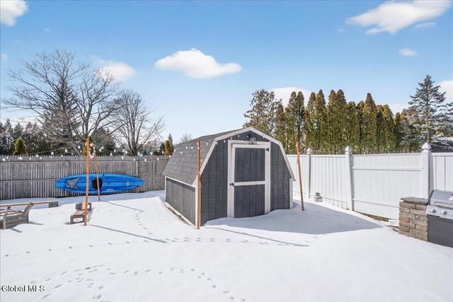 36 Anthony Lane, Colonie, NY 12205