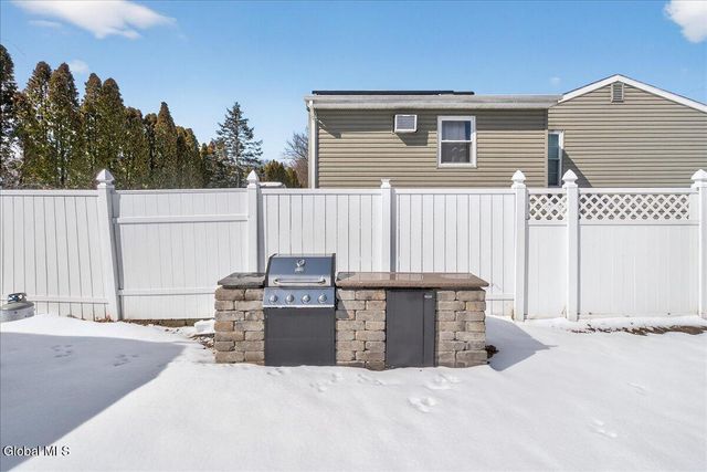 36 Anthony Lane, Colonie, NY 12205