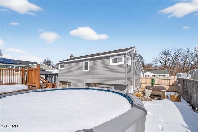 36 Anthony Lane, Colonie, NY 12205