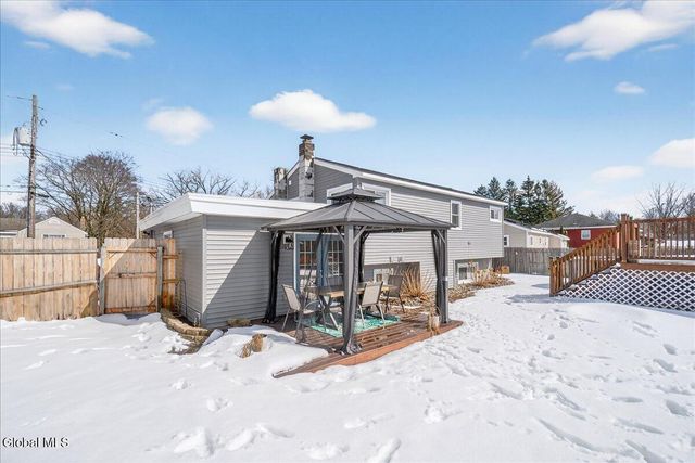 36 Anthony Lane, Colonie, NY 12205