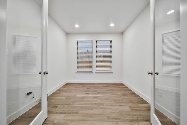 317 Rise Lane, Montgomery, TX 77316