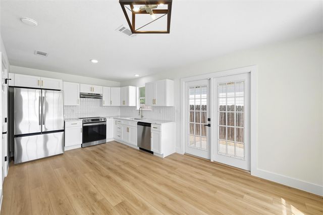 1164 Lago Vista ST, San Marcos, TX 78666