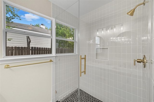 1164 Lago Vista ST, San Marcos, TX 78666