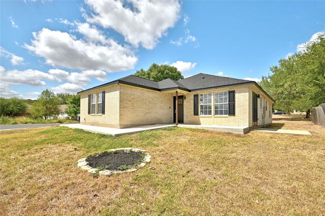 1164 Lago Vista ST, San Marcos, TX 78666