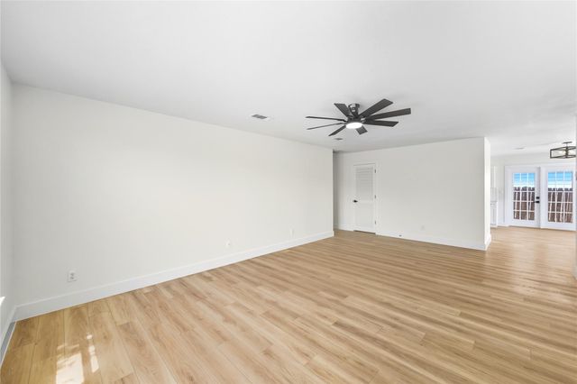 1164 Lago Vista ST, San Marcos, TX 78666