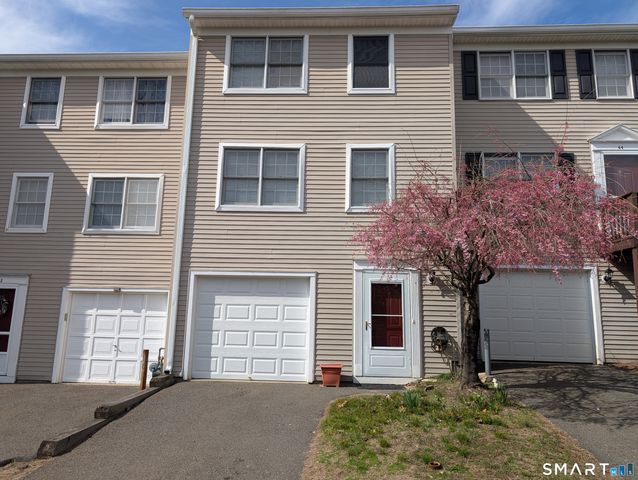 63 Summit Commons 63, Derby, CT 06418